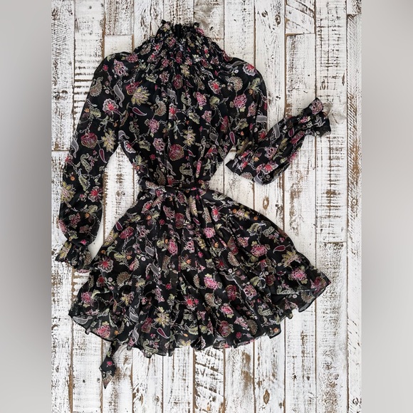 cinq a sept Dresses & Skirts - Cinq à Sept Daija paisley print long sleeve dress, Size 0